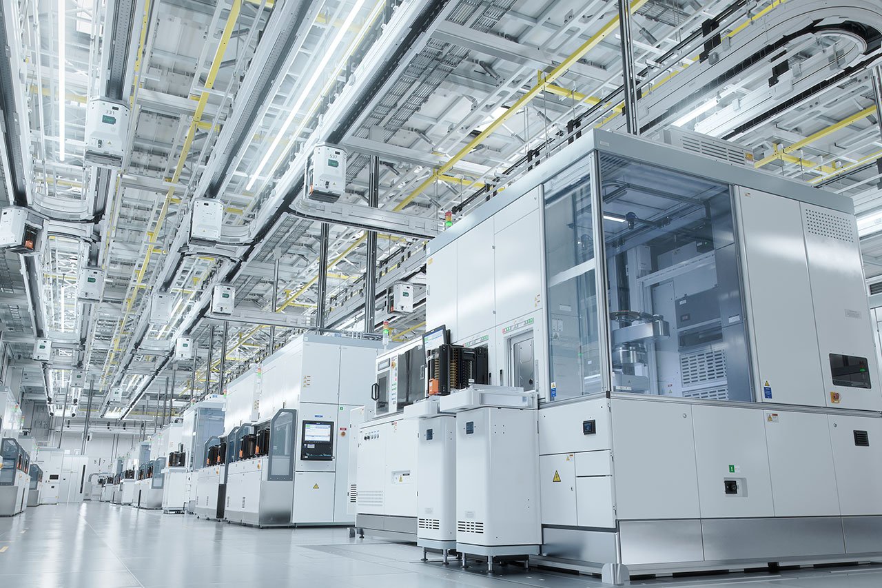Advanced Semiconductor Production Fab Cleanroom